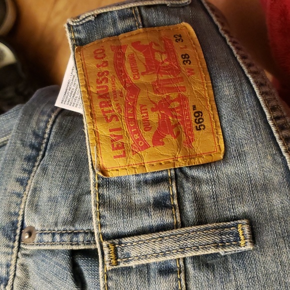 Levi 569 - Picture 3 of 4